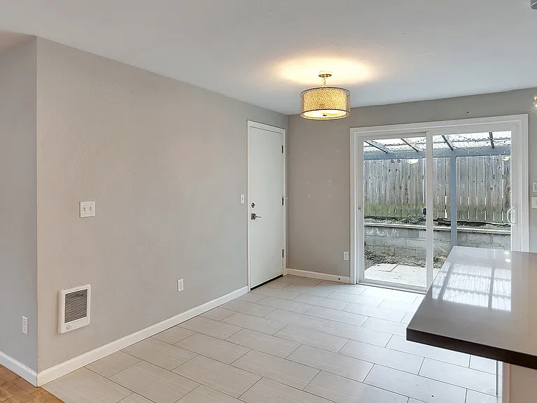9005 N Peninsular Ave — Photo 11