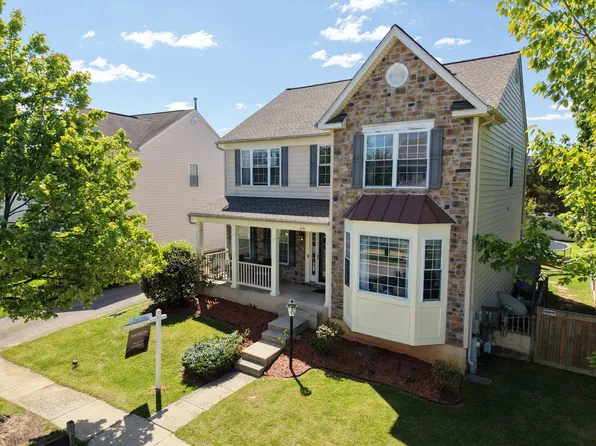 215 Seamaster Rd, Essex, MD 21221