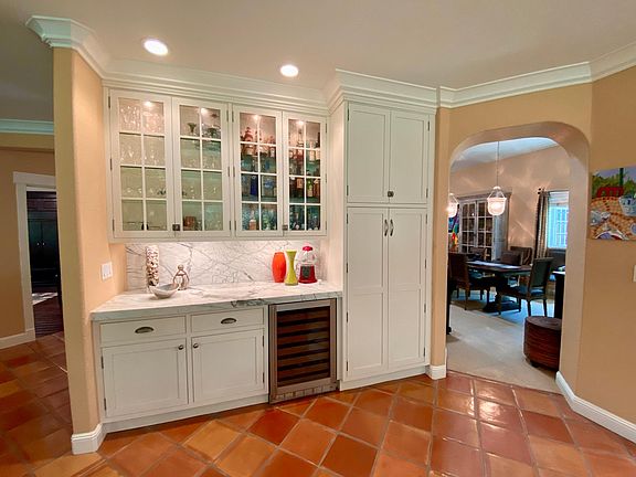 3rd image of 472 Coventry Pl