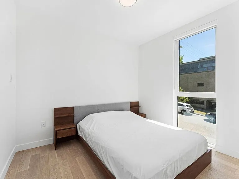 2888 Arbutus St #205 — Photo 22