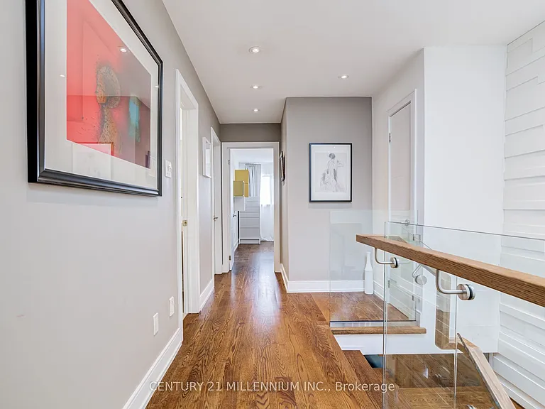 30 Queensmill Ct — Photo 21