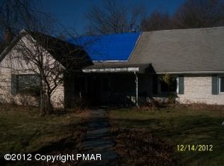 820 Phillips St, Stroudsburg, PA 18360