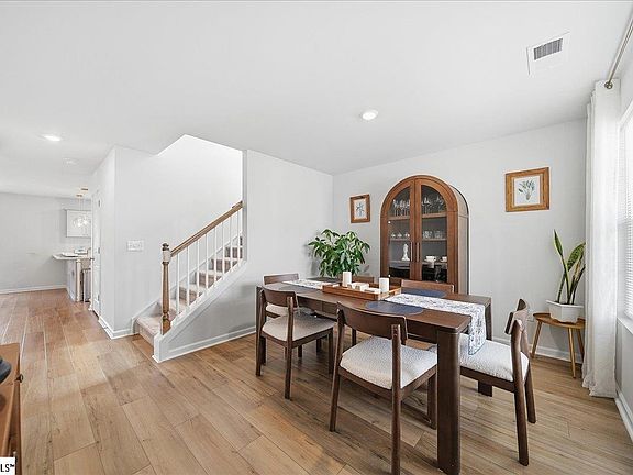 2nd image of 181 Braxton Dr
