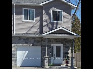 144 Memorial Ave, Orillia, ON L3V5X2