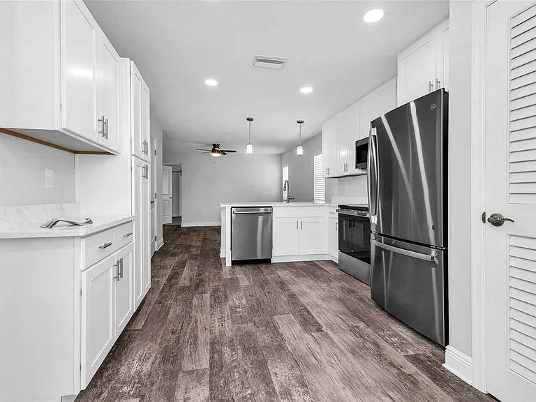 309 E Virginia Ave #111 — Photo 6