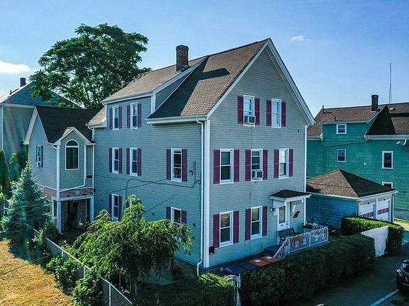 3rd image of 19 Cleveland St