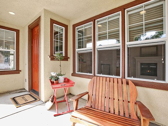 3rd image of 2220 Alysheba Ct