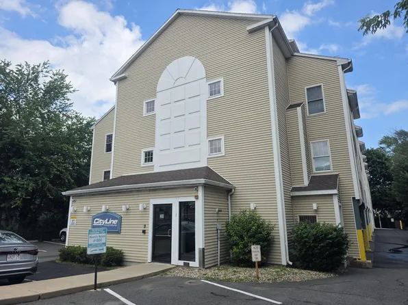 39 Broadway APT 206, Malden, MA 02148