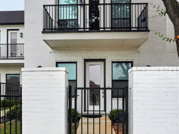 703 W Abram St, Arlington, TX 76013