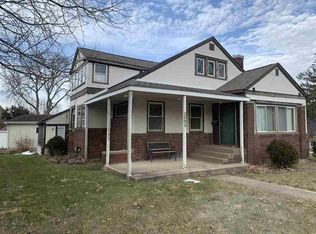 2002 W 4th St, Waterloo, IA 50701