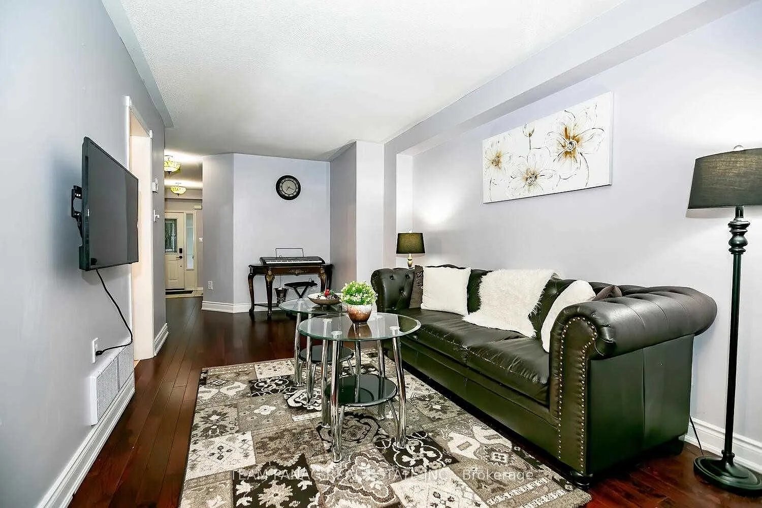 4 bed, $2,900 — Photo 4