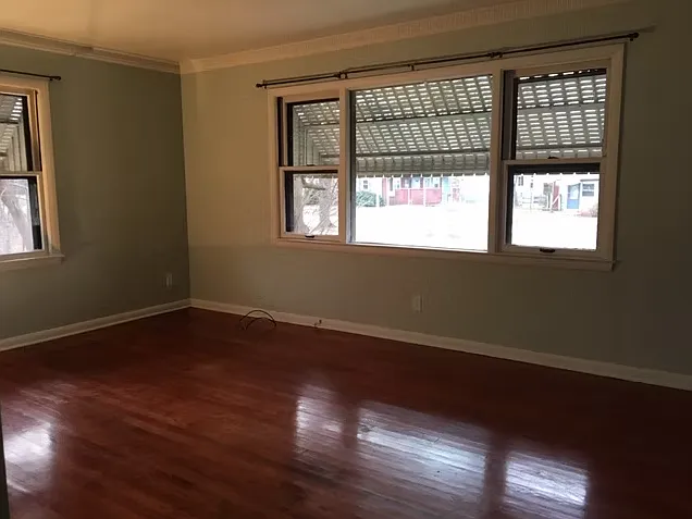 3340 S Dayfield Ave — Photo 6