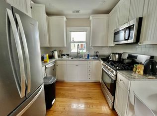 183 River St #2, Cambridge, MA 02139