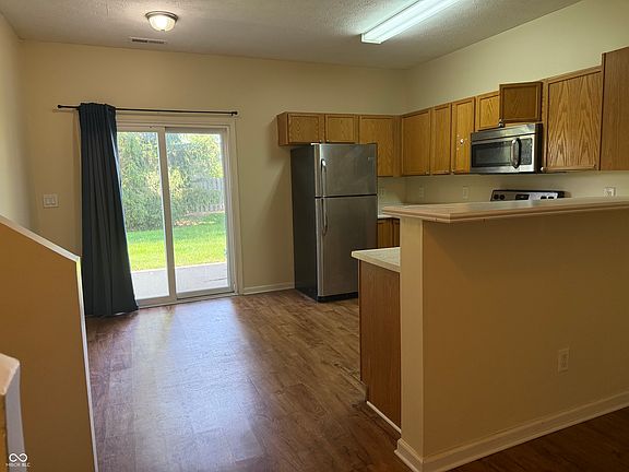 2nd image of 4932 Tuscany Ln