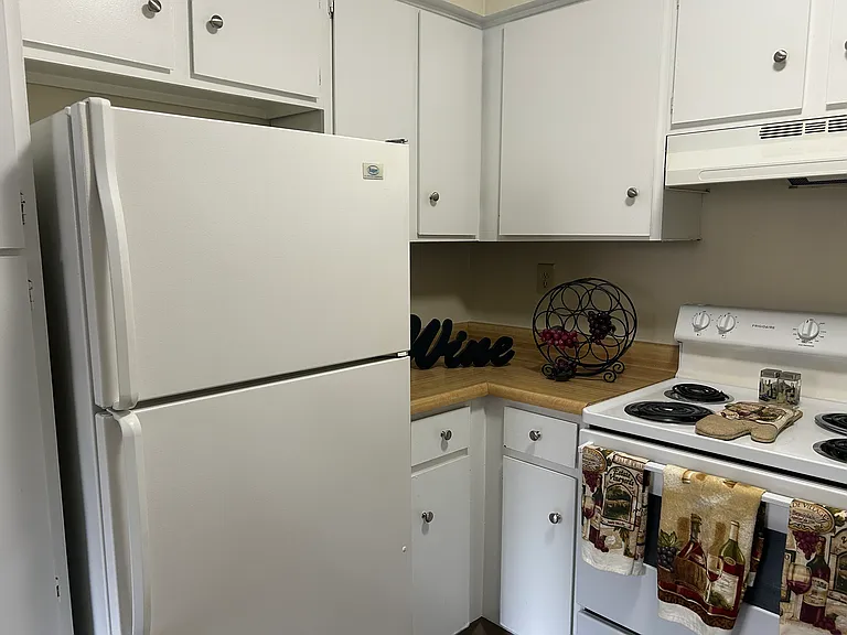5486 Camelot Dr #26 — Photo 7