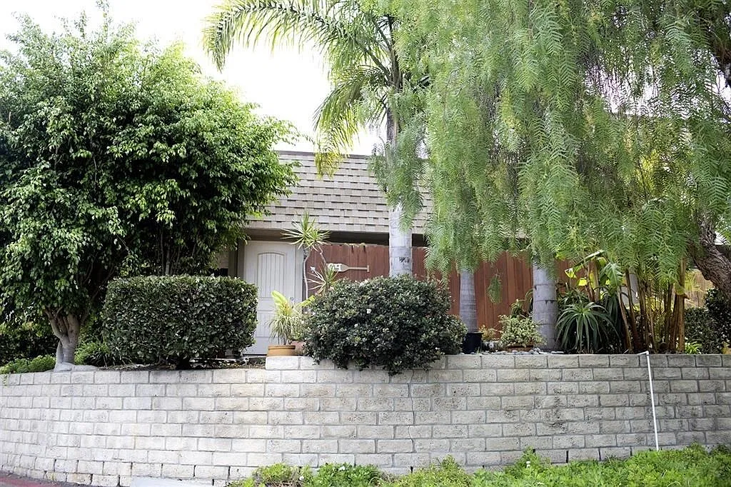 1 bed, 806 sqft, $3,595 — Photo 2