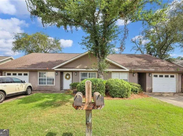 257 & 259 Windridge Dr, Brunswick, GA 31520