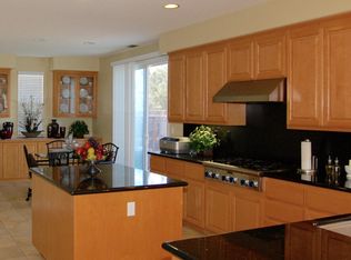 596 Trout Creek Ln, Patterson, CA 95363