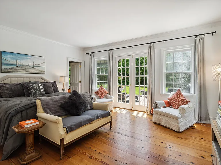 342 Old Sag Harbor Rd — Photo 28