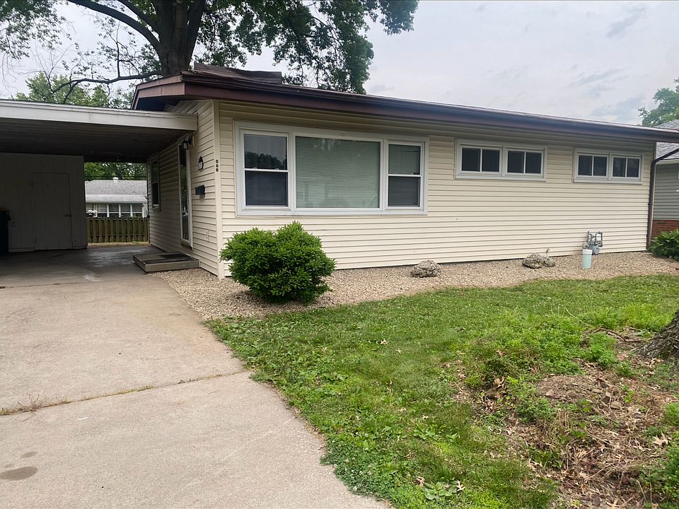 1st image of 423 Montclaire Ave