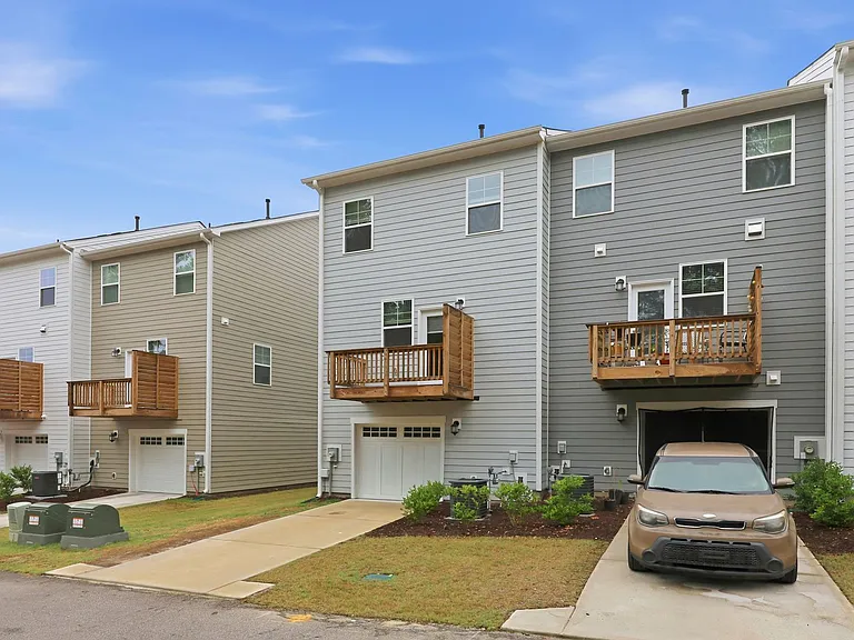 324 Hemley Trl — Photo 12