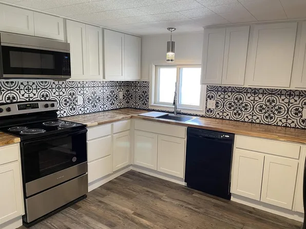 1305 East Road 1, Edgerton, WI 53534