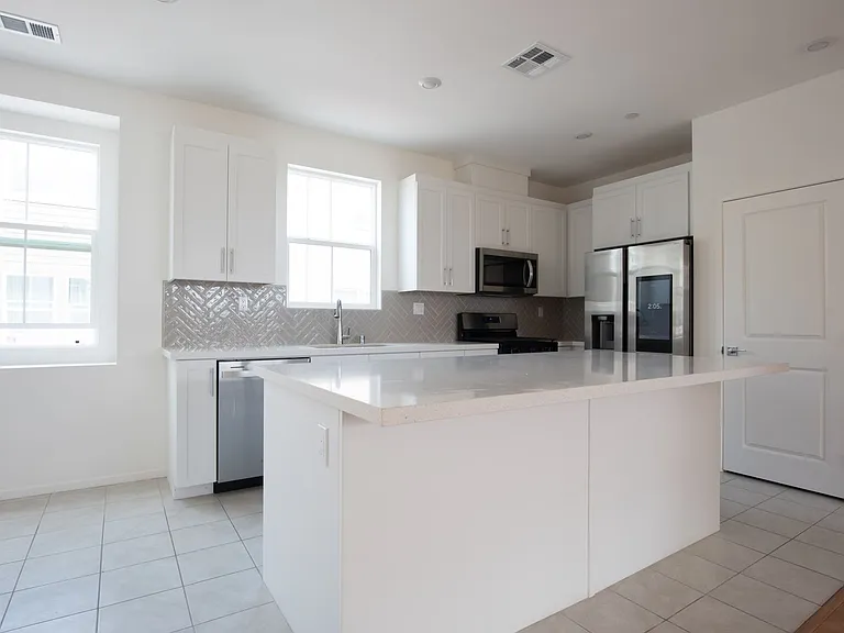 516 Avenida Centro #106 — Photo 2