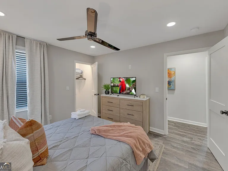 155 Parkview Dr SE — Photo 19