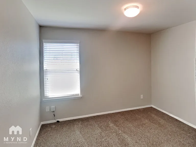 9527 Apple Ridge Ln — Photo 15