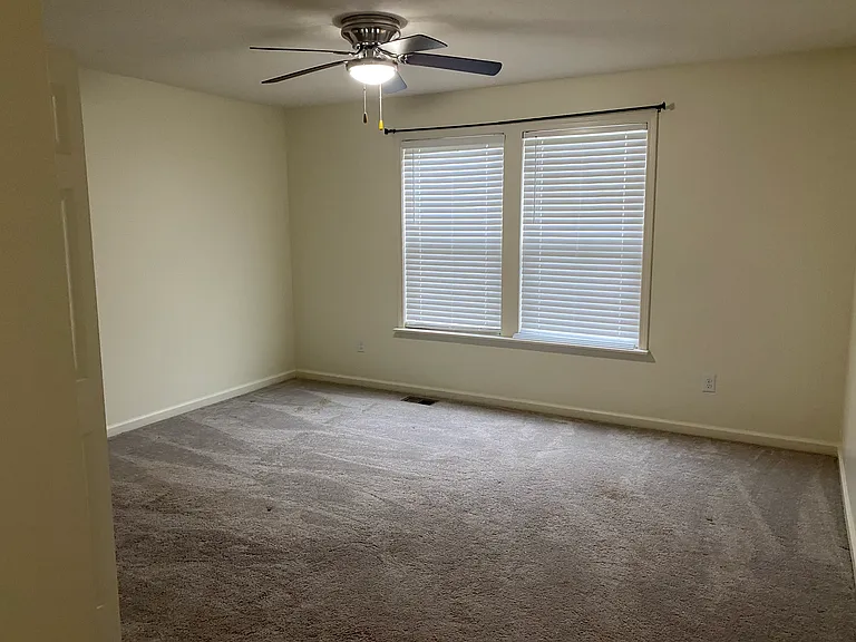 2630 Sheek Rd — Photo 17