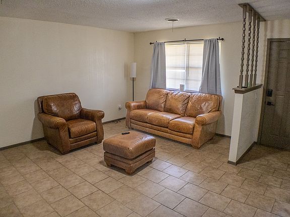 2nd image of 1020 Sirroco Pl