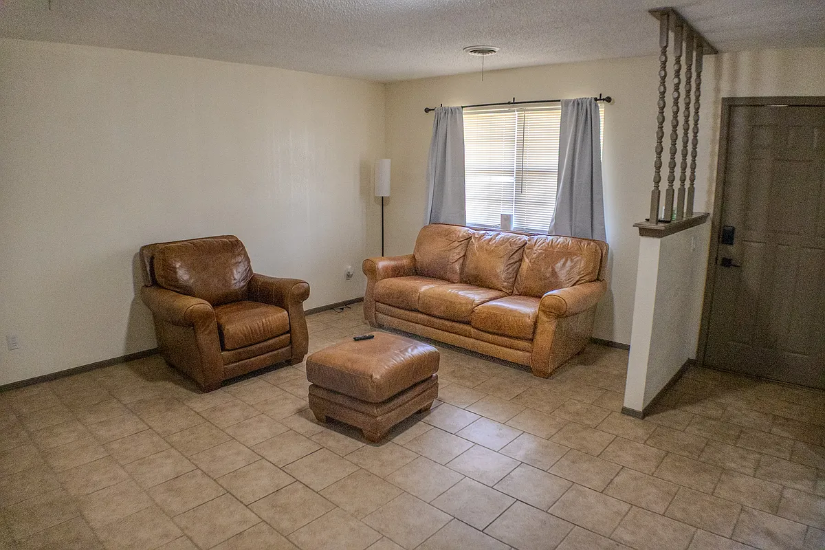 Building Photo - 1020 Sirroco Pl