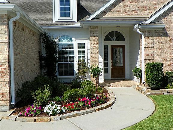 4th image of 9718 Piney Point Cir