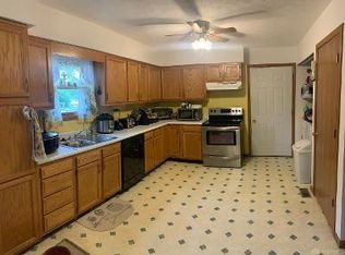 69 Lakengren Dr, Eaton, OH 45320
