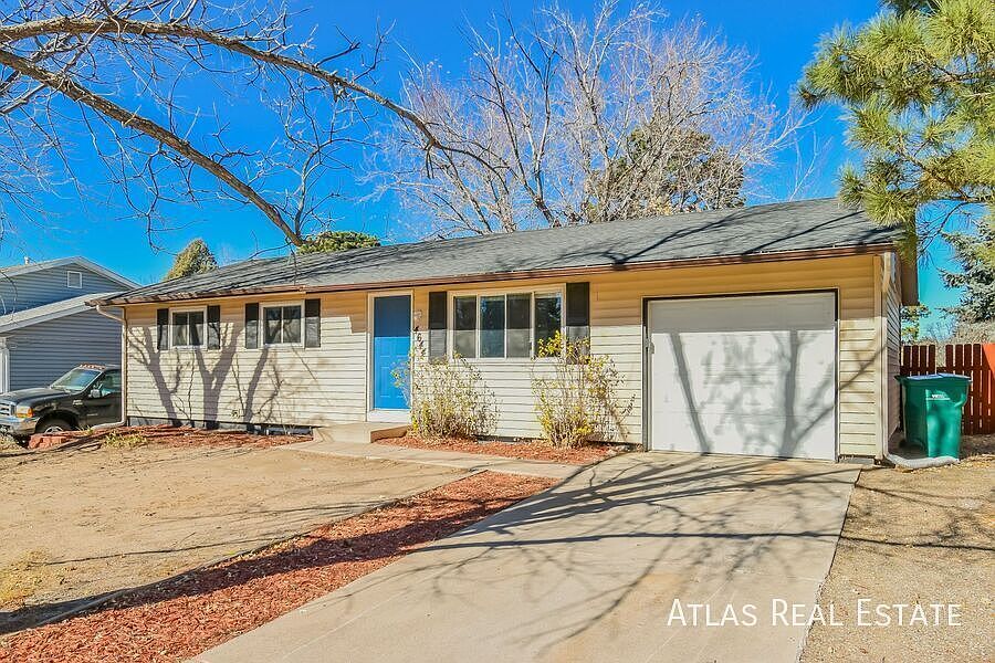 1st image of 4644 Scenic Cir