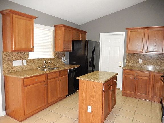 2nd image of 600 Ponderosa Cir