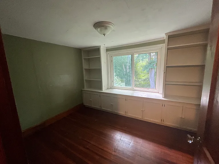 402 South St — Photo 11