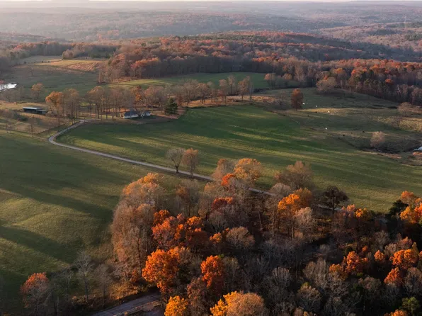 136 Golf Course Rd, Menlo, GA 30731