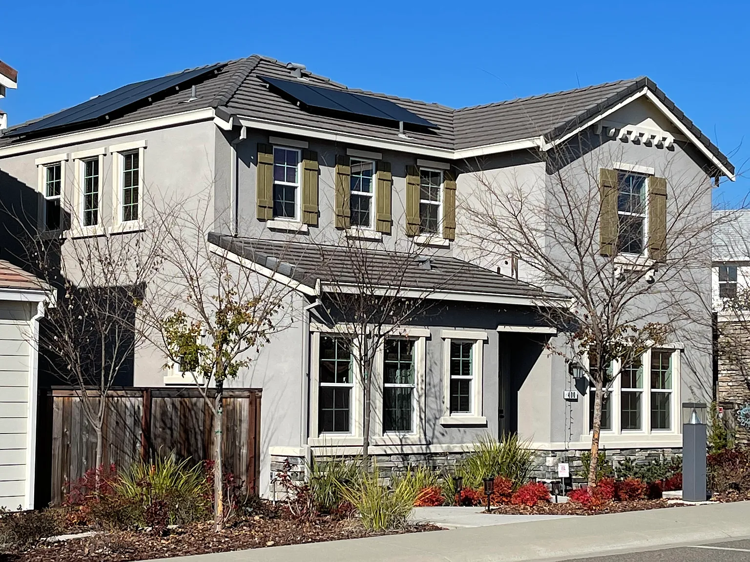 3 bed, 2.5 bath, 2074 sqft, $3,150 — Photo 3