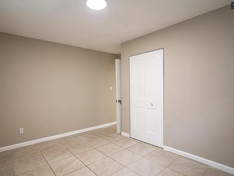2364 Brentnell Blvd — Photo 11