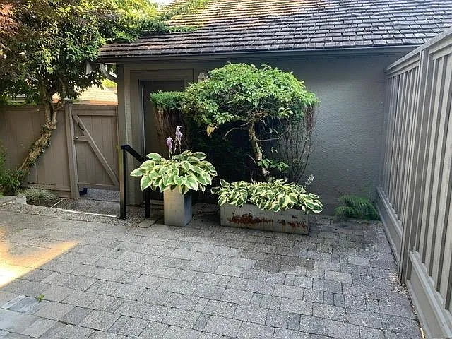 1937 W 13th Ave — Photo 17