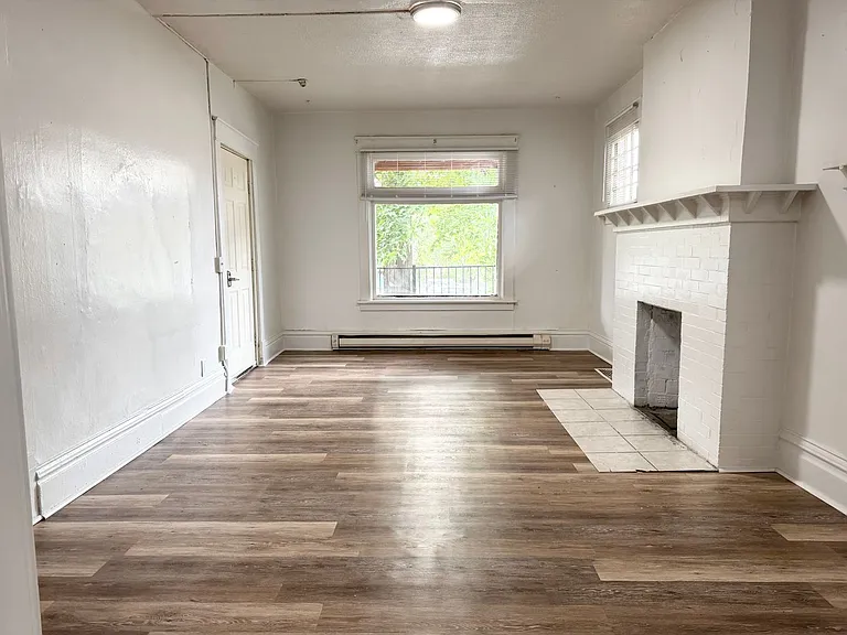 621 S Adams St — Photo 22
