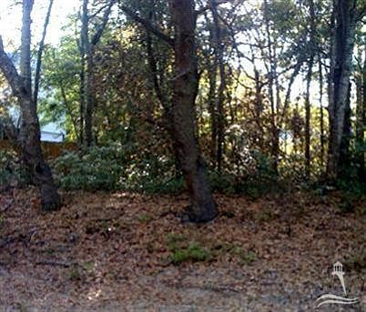 2nd image of 104 SW 19th Street LOT 14