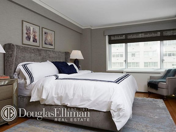 3rd image of 165 E 66th St APT 6A