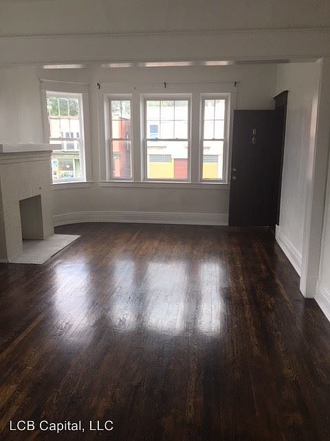 1st image of 2323 Main St #1
