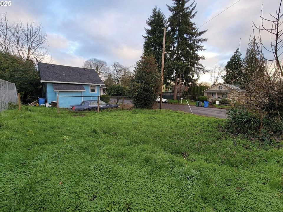 2nd image of 804 W 25th St