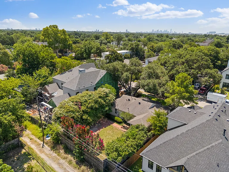 3881 Gaspar Dr — Photo 30