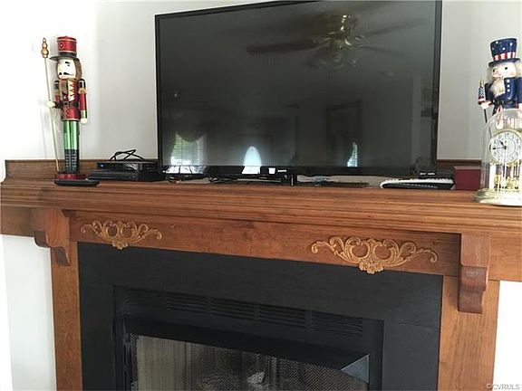 3rd image of 24401 Lake Dr