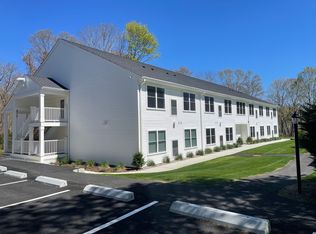 576 State Rd #22, Plymouth, MA 02360