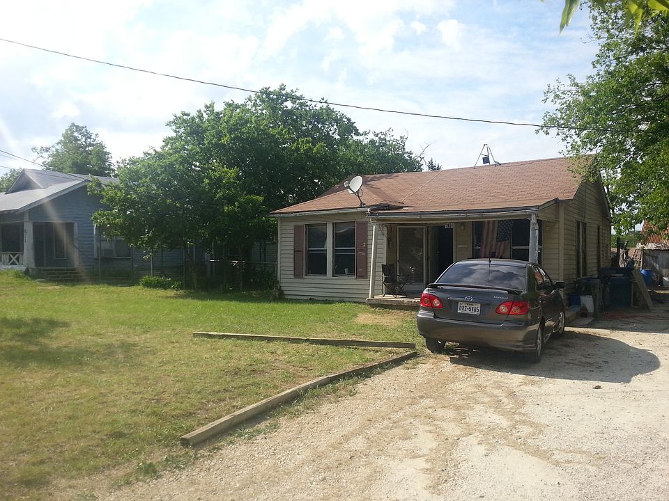1st image of 613 Hillcrest St